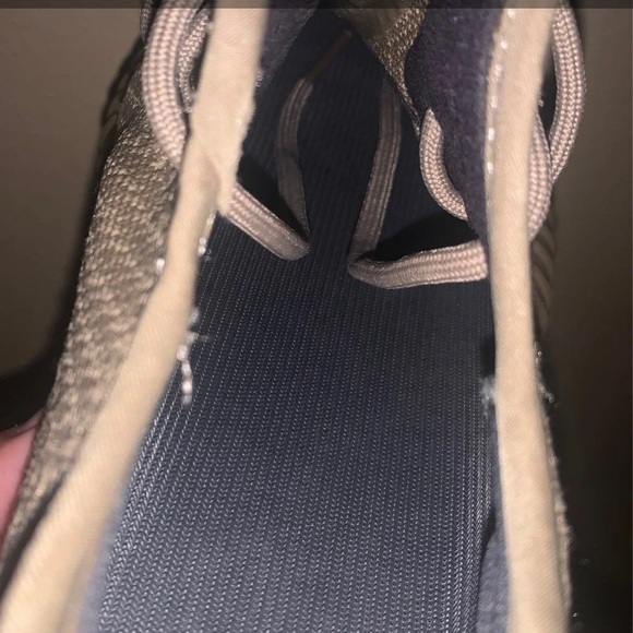 Yeezy Boost 350 V2 Earth - Picture 6 of 6